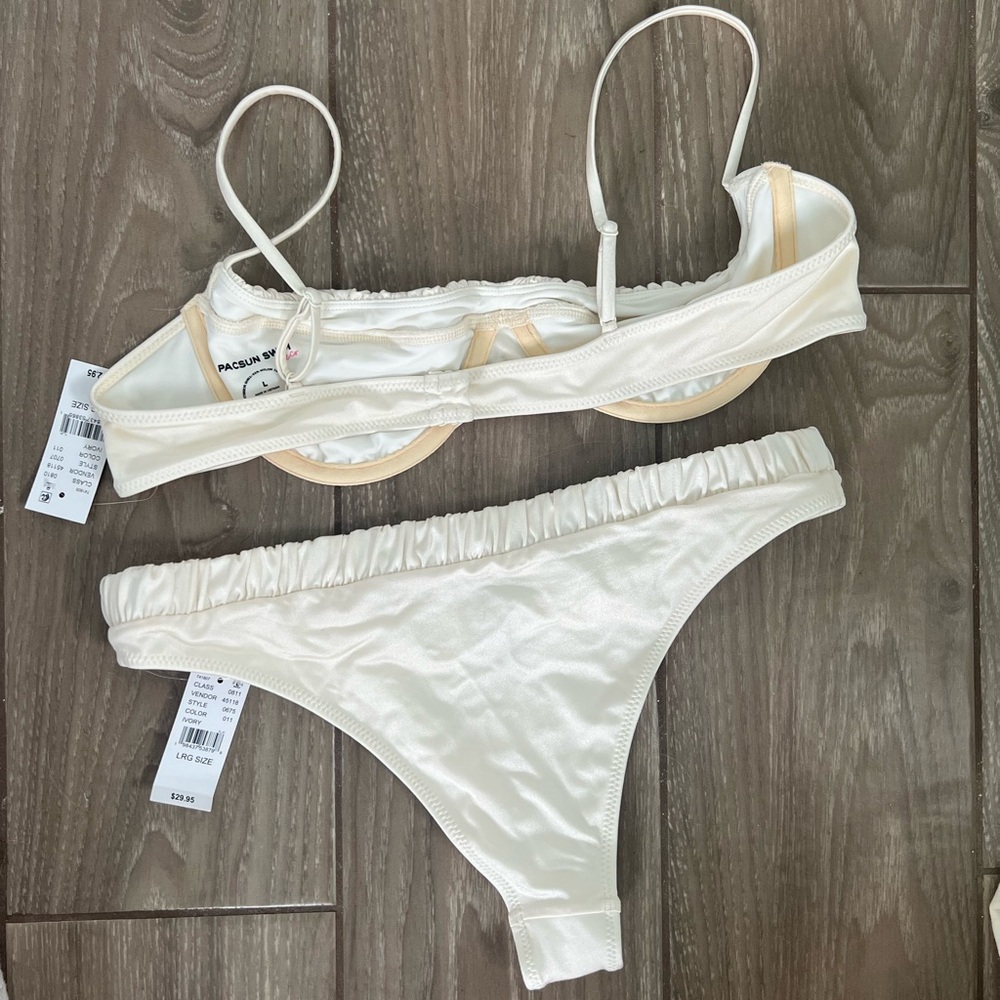 Ivory underwire bikini - Picture 5 of 8
